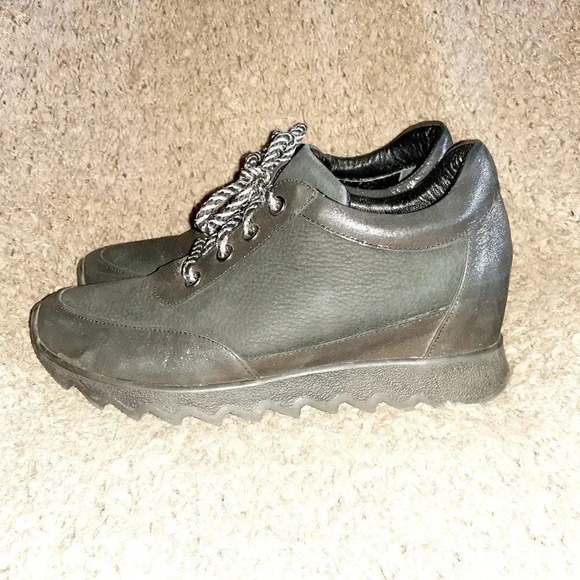 LA PINTA-Black Nubuck/Shimmery Leather-Sneakers - Picture 2 of 7